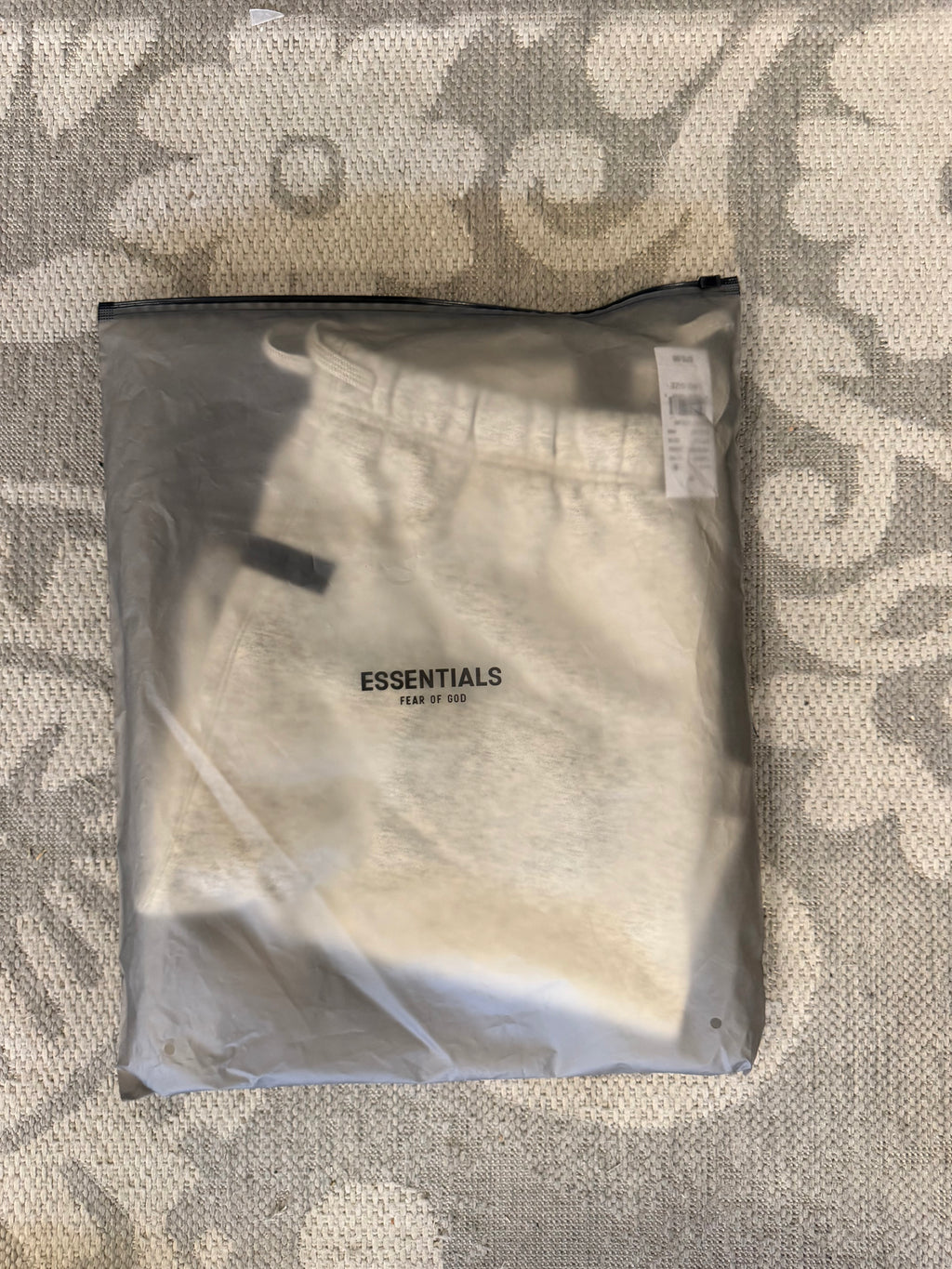Ess Shorts