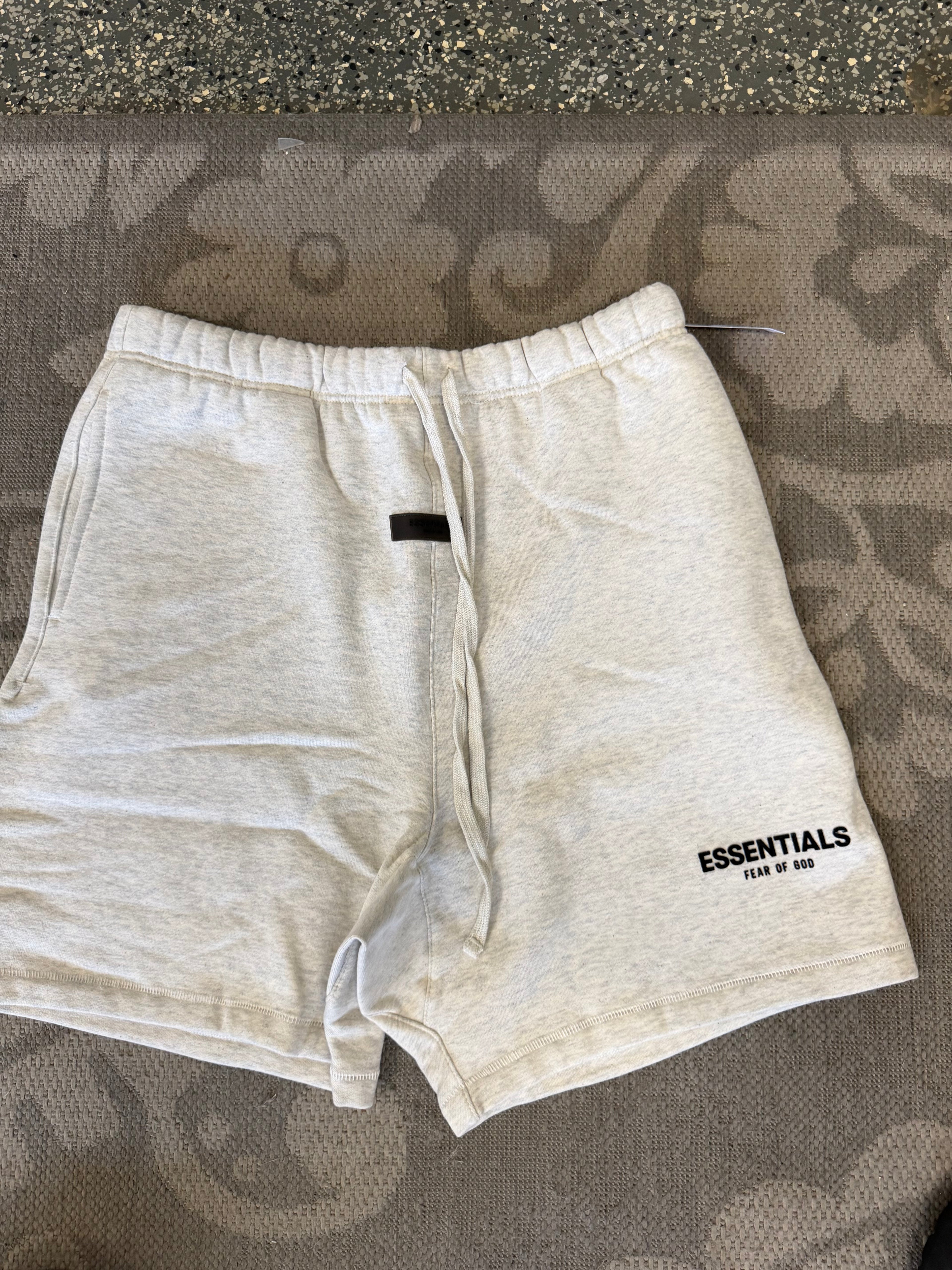 Ess Shorts