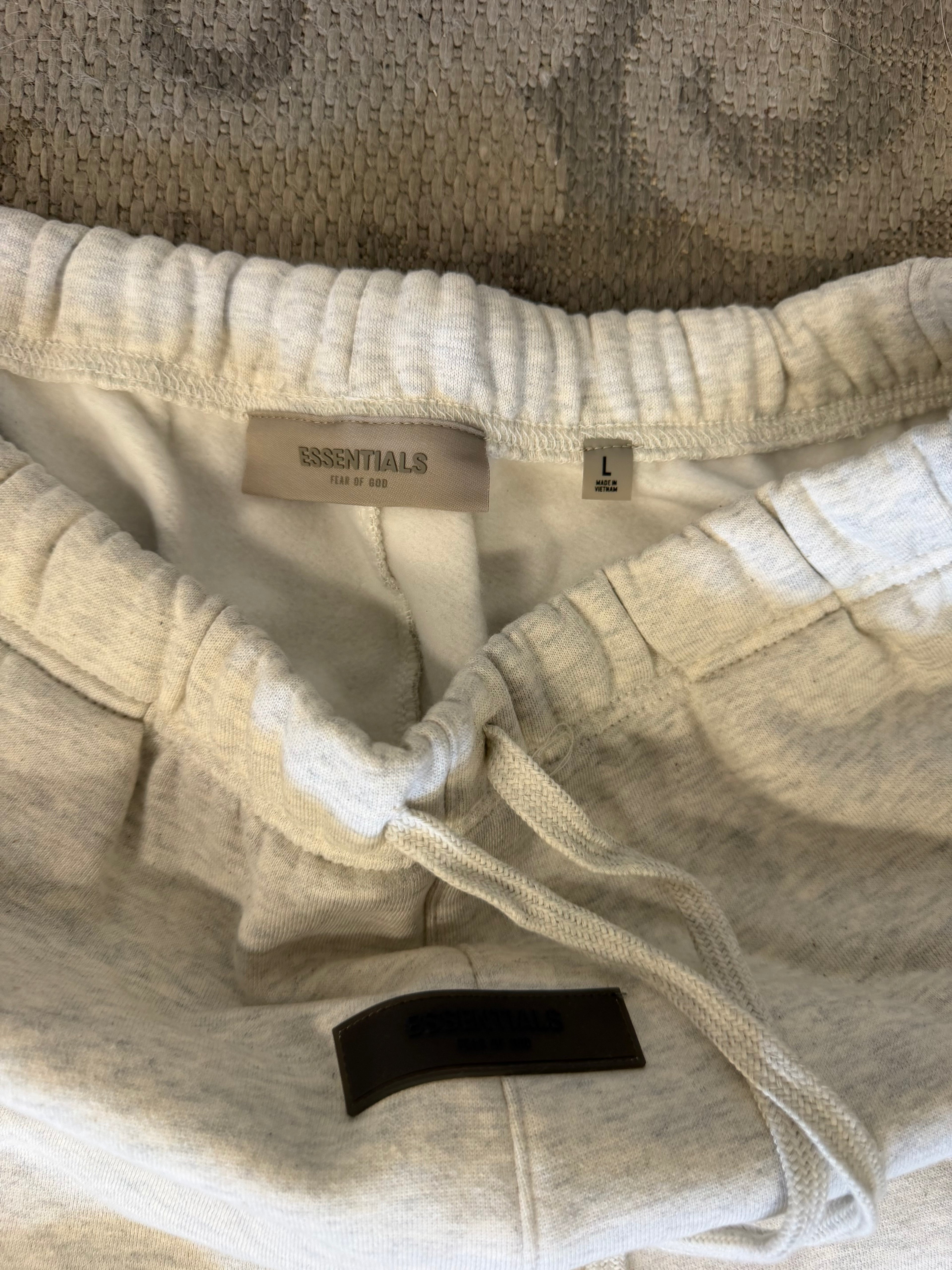 Ess Shorts